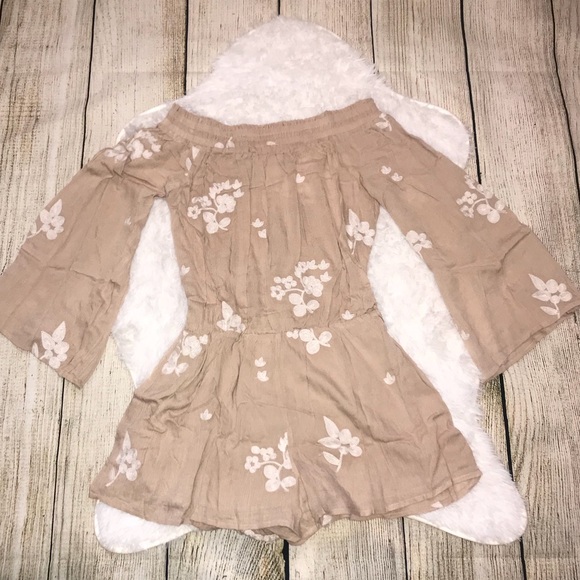 Off the Shoulder Taupe Embroidered Romper - Picture 4 of 8